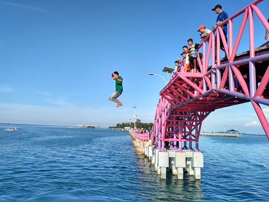 Jembatan Cinta Pulau Tidung Yang Sungguh Mempesona